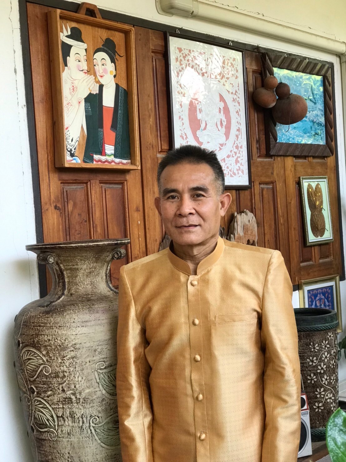 นายเอนก  กองคำ