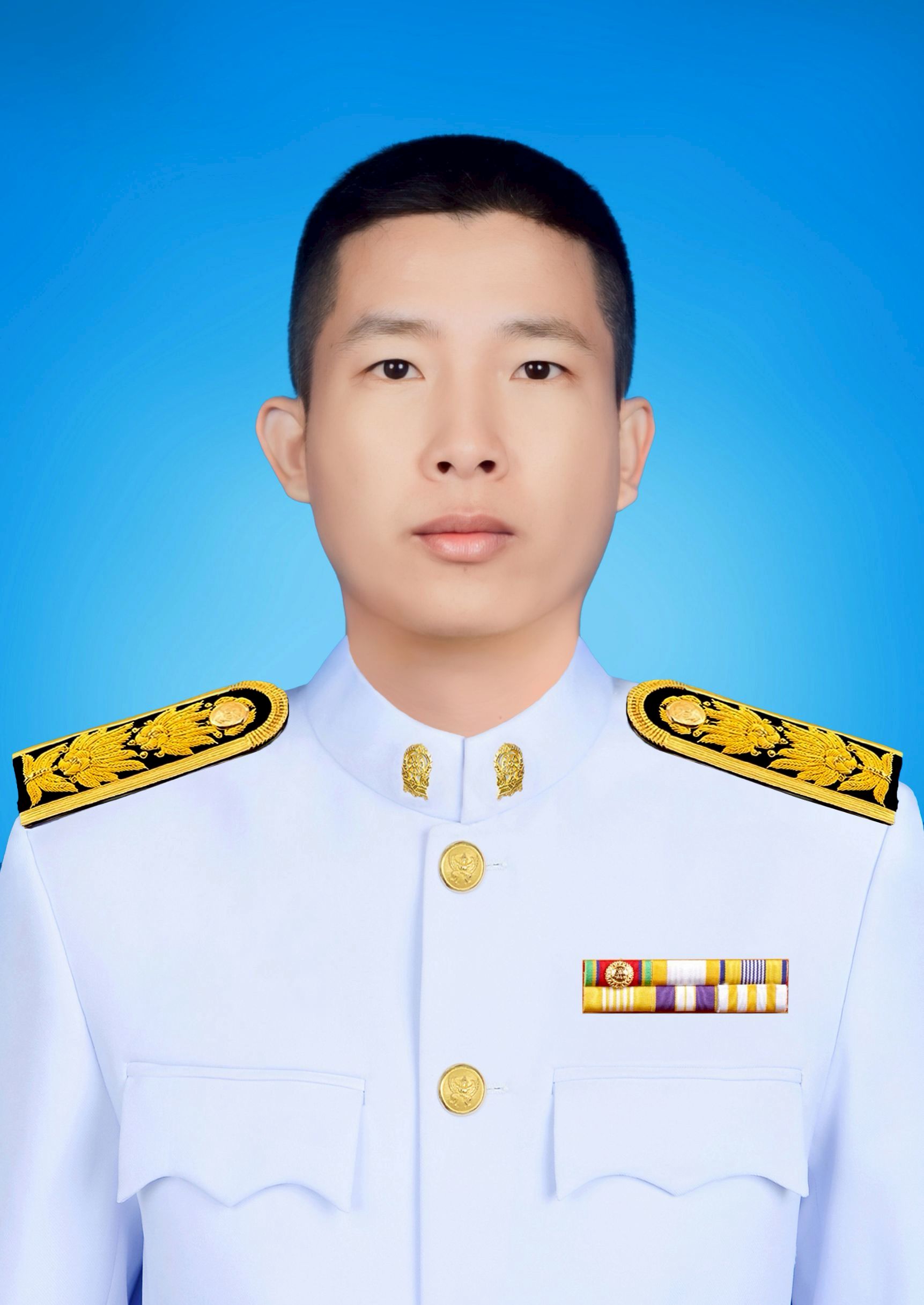 นายวีรศักดิ์ อิ่นอ้าย