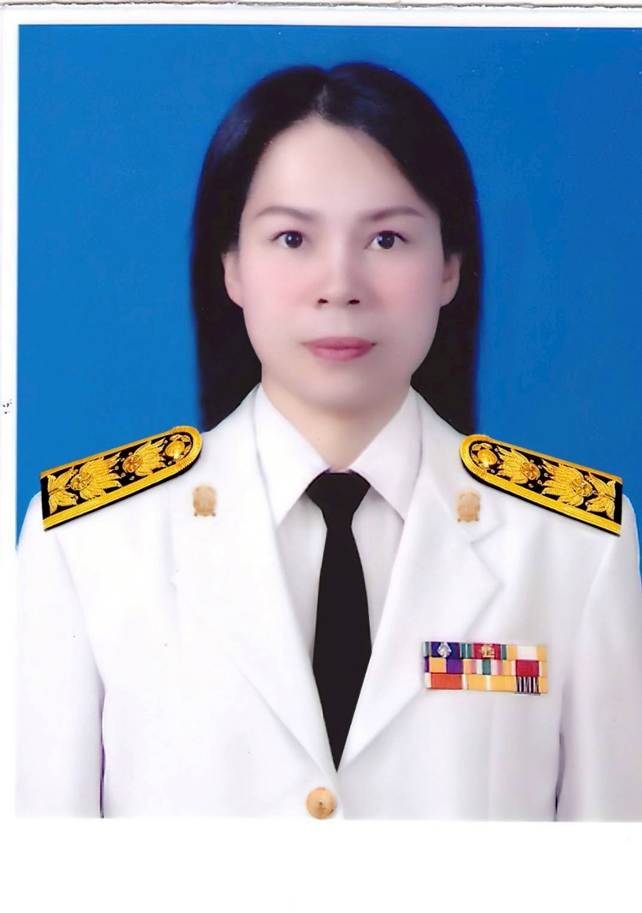 นางรุ้งตะวัน รัตนพิทักษ์สกุล