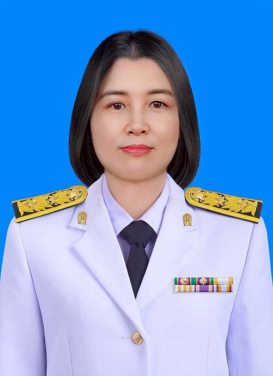 นางภัททิรา ธนะขว้าง